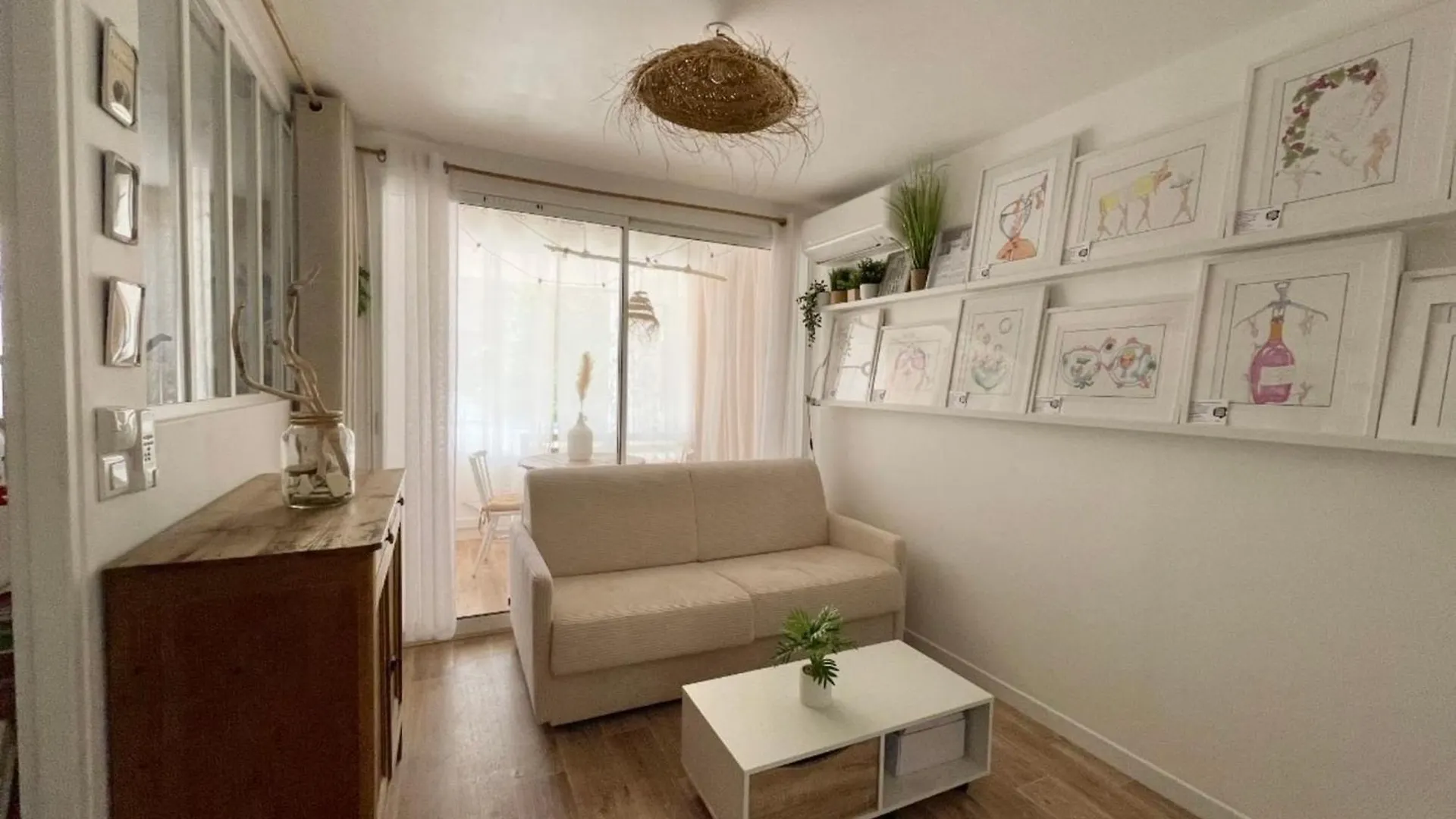 Charming Air-Conditioned One-Bedroom 150M From Cavaliere Beach Le Lavandou 0*,  France