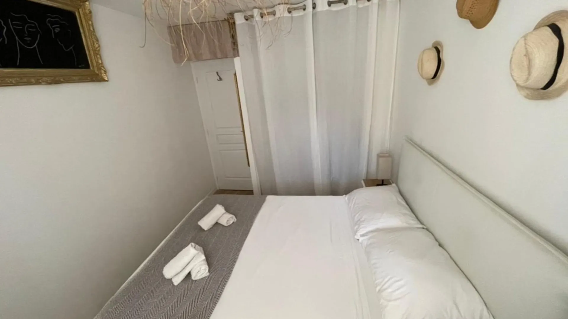 Charming Air-Conditioned One-Bedroom 150M From Cavaliere Beach Le Lavandou Apartment